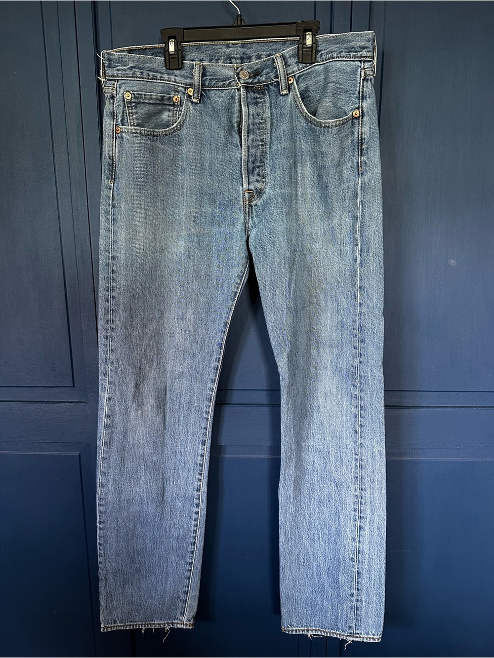 Levi's Men's Straight Light Wash Blue Jeans
